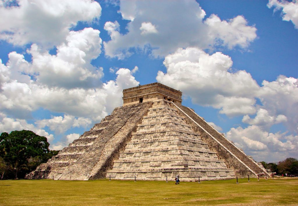 Teotihuacan'daki Aztek piramidi