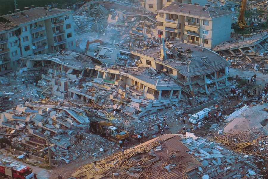 Kocaeli/ Gölcük merkezli olan 1999 Gölcük Depremi