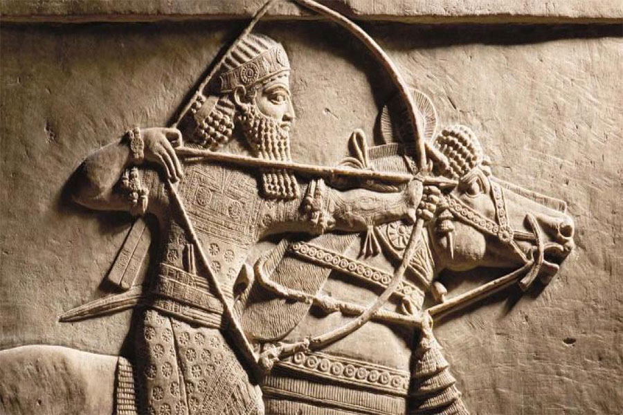 Asur-uballit liderliğindeki Asur İmparatorluğu milattan önce 1365 civarında öne çıktı.